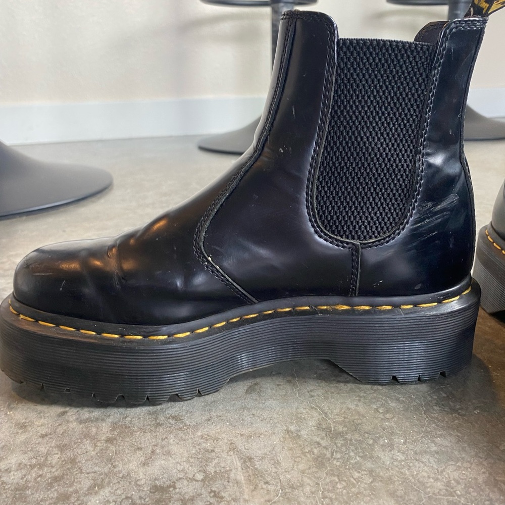 Dr. Martens platform Chelsea boots - Picture 5 of 6